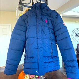 Jacket with minor puncture as seen in pics. Can be repaired